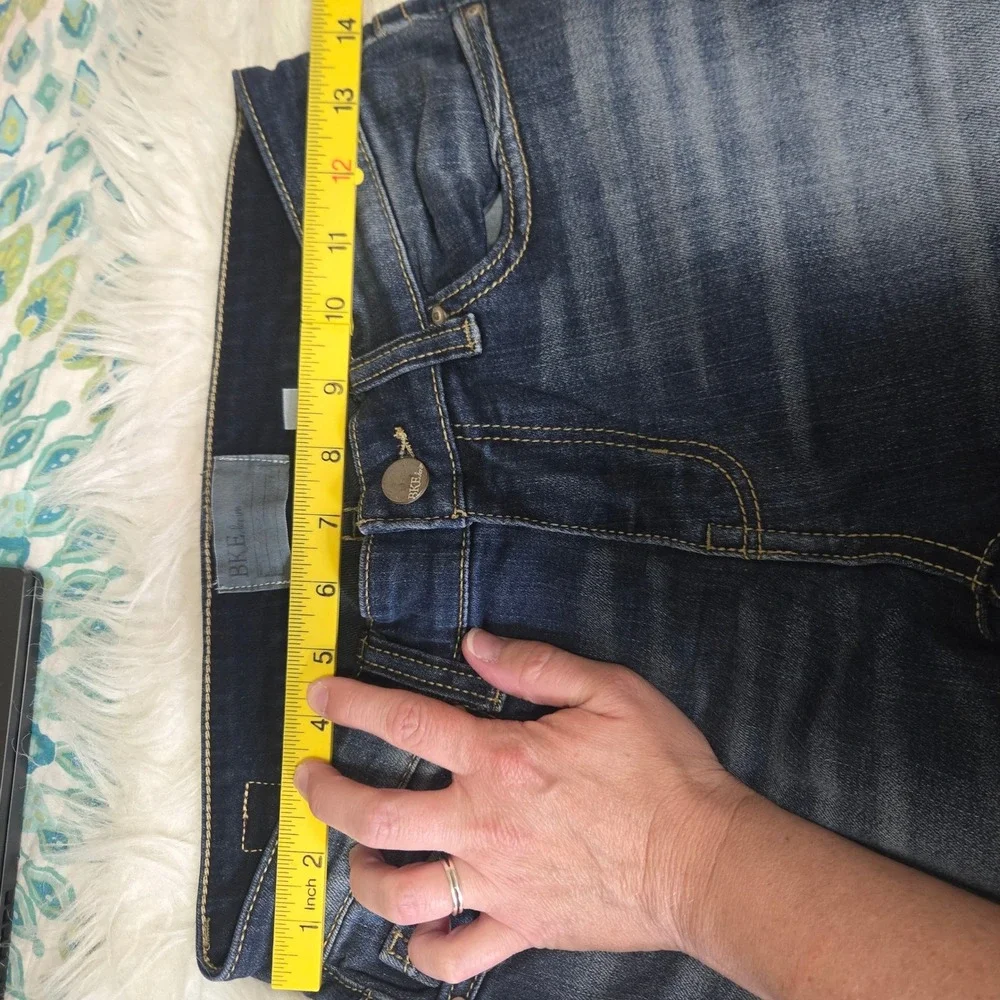 BKE Stella Skinny Jeans Dark Wash Raw Hem Frayed Denim 26R Womens 26 x 31.5
